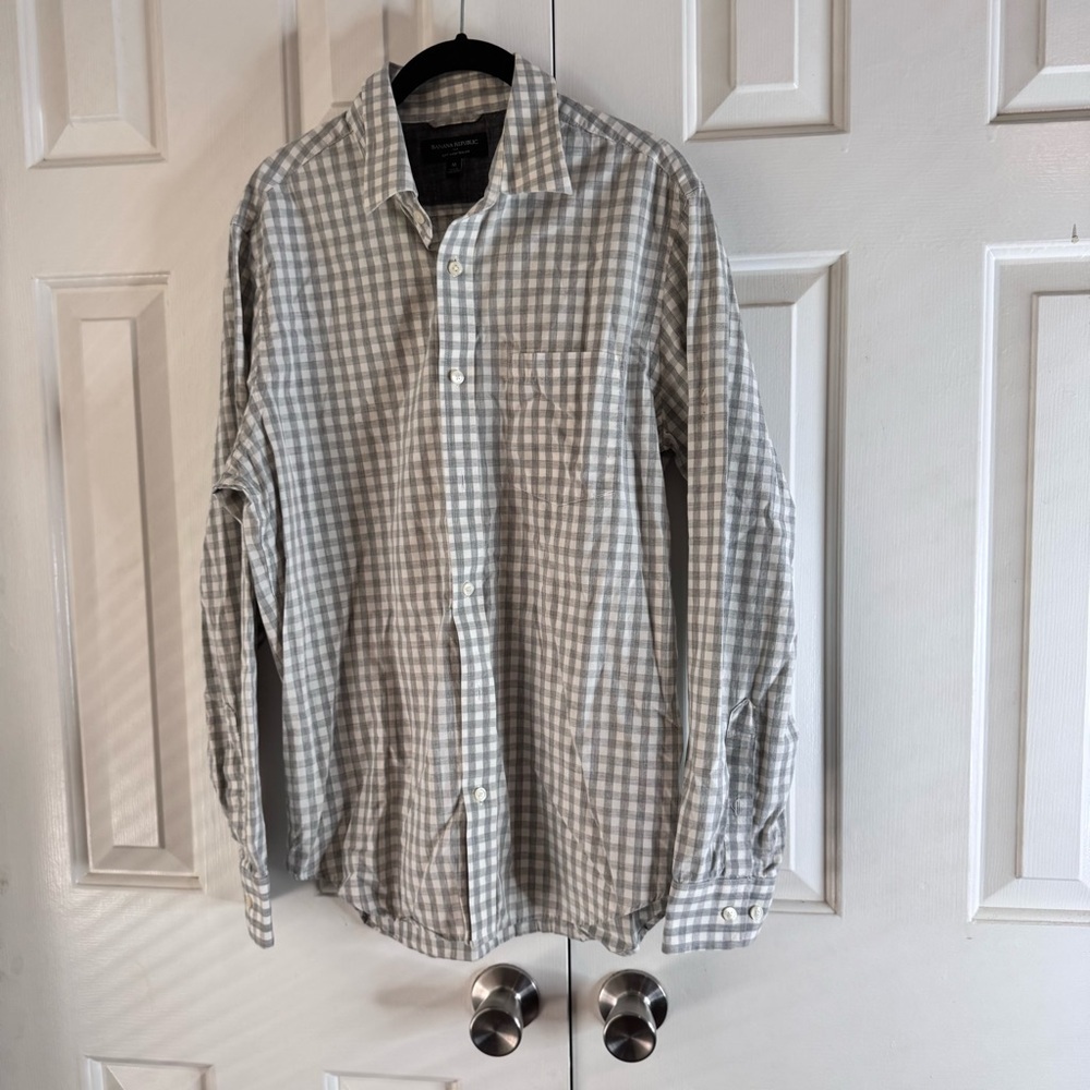 Banana Republic Men's Slim Fit Soft Wash Button-Down Shirt-Gray Check-SZ Medium